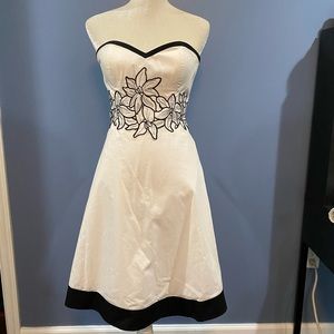 White House Black Market Strapless Dress
